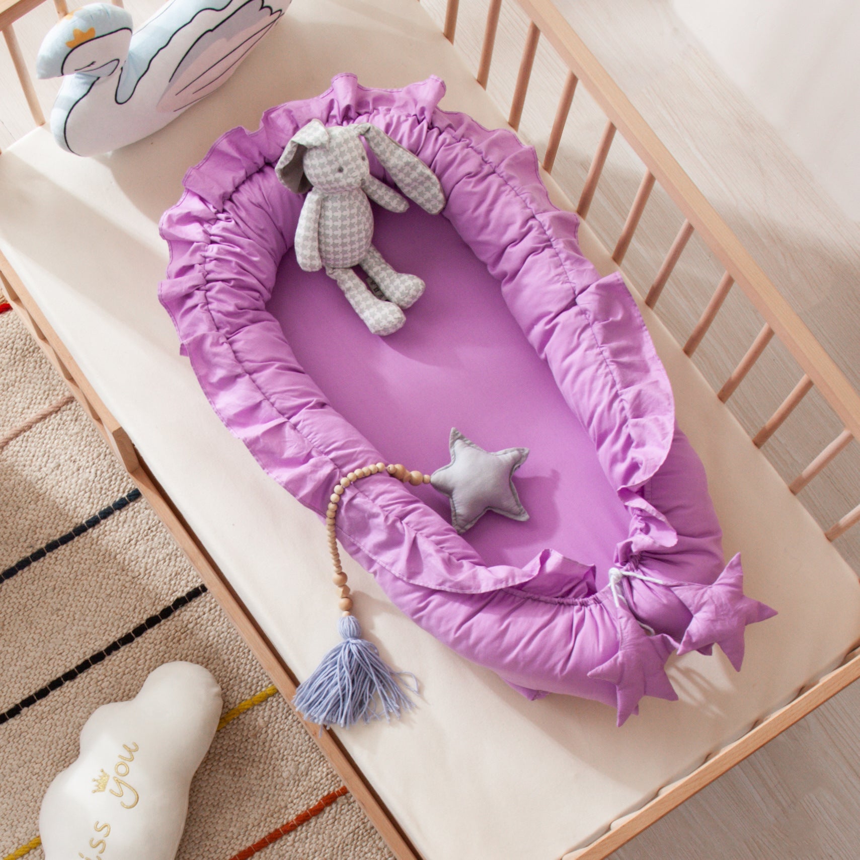 Ruffle Baby Travel Nest Lounger Crib Portable Cocoon Bionic