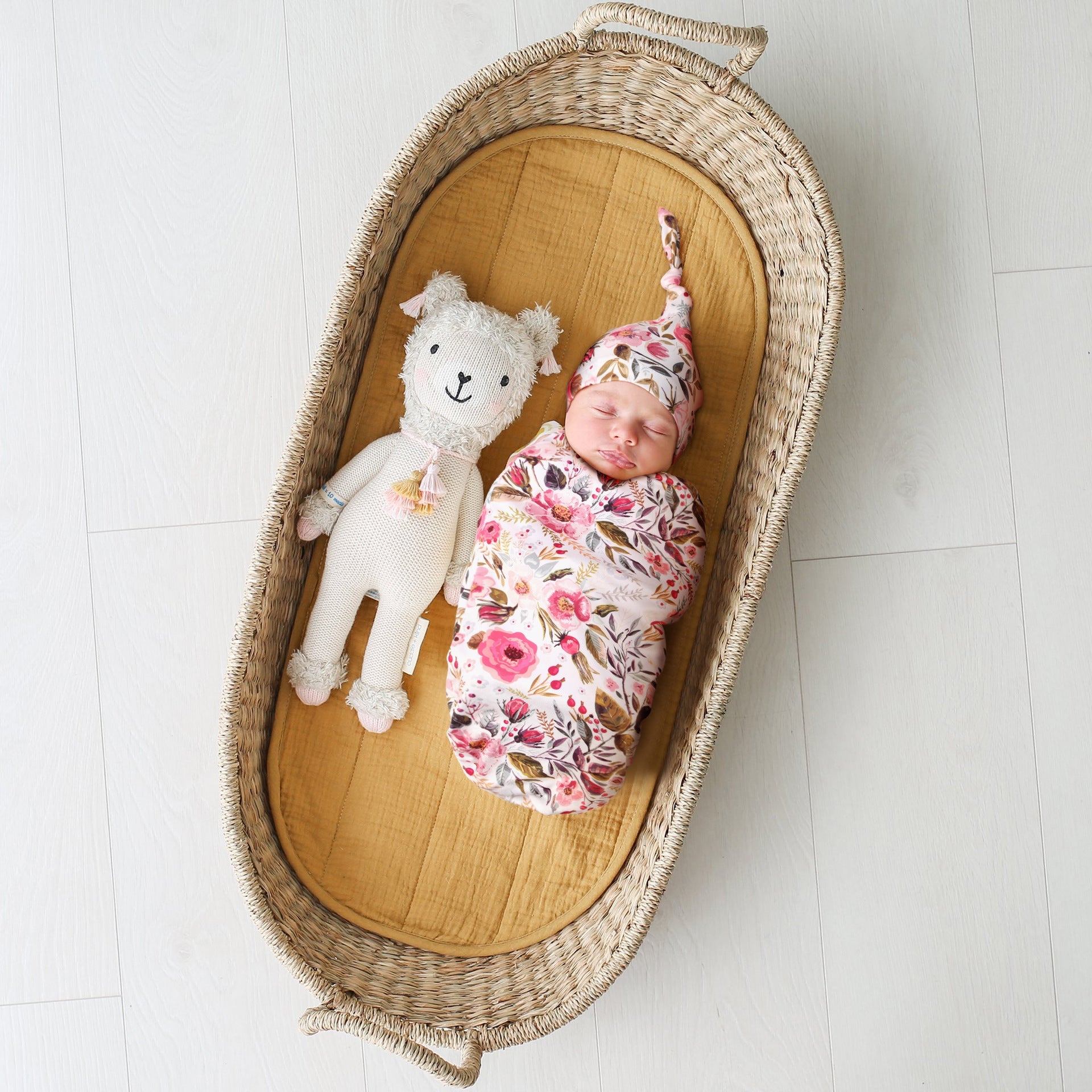 Floral Print Swaddle and Hat Set for Newborn Baby Photographers